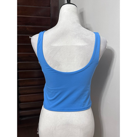 Vuori Daily Crop Top Women's M Blue Solid Sleeveless Scoop Neck Performance Tank - Picture 4 of 7